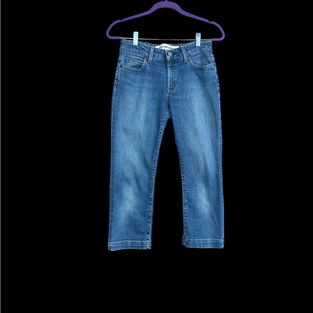 Gap Boot‎ Cut Capri stretch size 2 Reg- medium wash denim
